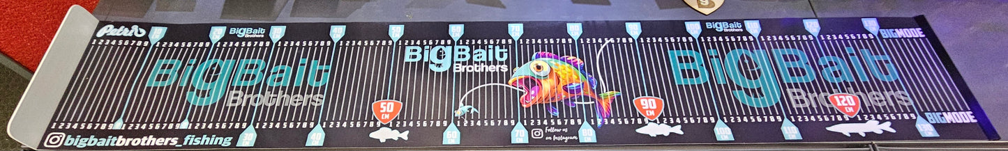 Maßband / Measureboard in BigBaitBrothers - Design - Exklusiv von BigBaitBrothers - Nur €29.99! Neu bei BigBaitBrothers